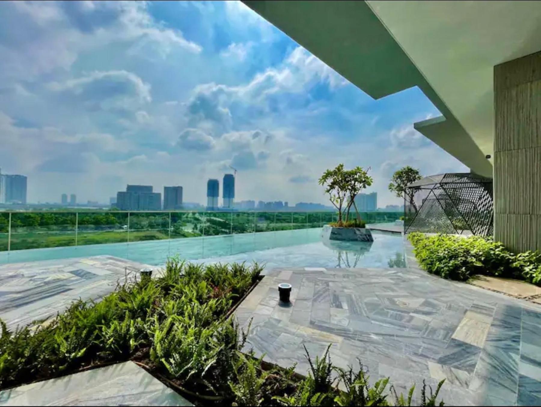 The Metropole -Complex "Opera, Crest, Galleria " -Free Pool-Gym-Sauna Room-Yoga Room Ciudad Ho Chi Minh  Exterior foto