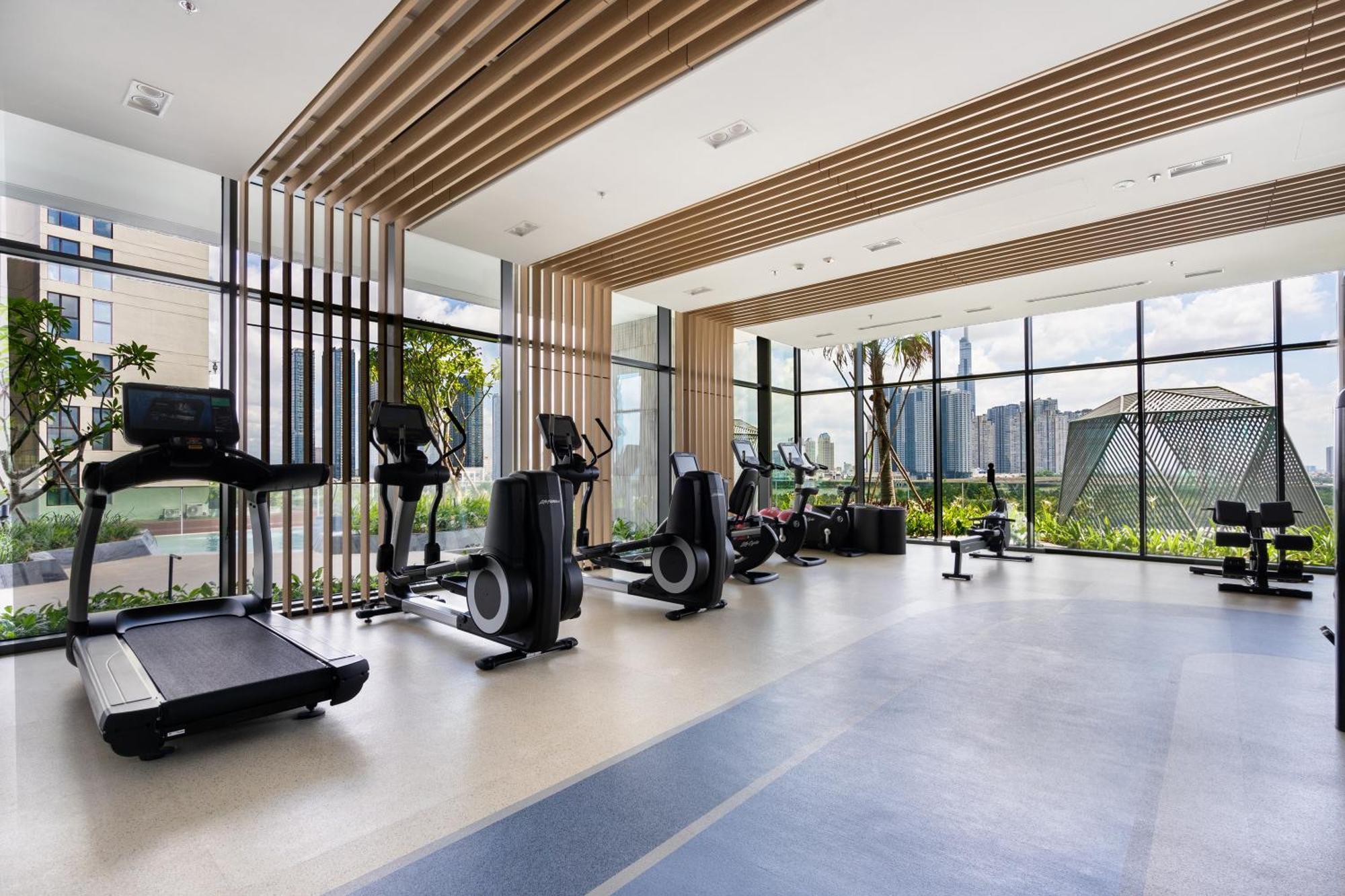 The Metropole -Complex "Opera, Crest, Galleria " -Free Pool-Gym-Sauna Room-Yoga Room Ciudad Ho Chi Minh  Exterior foto