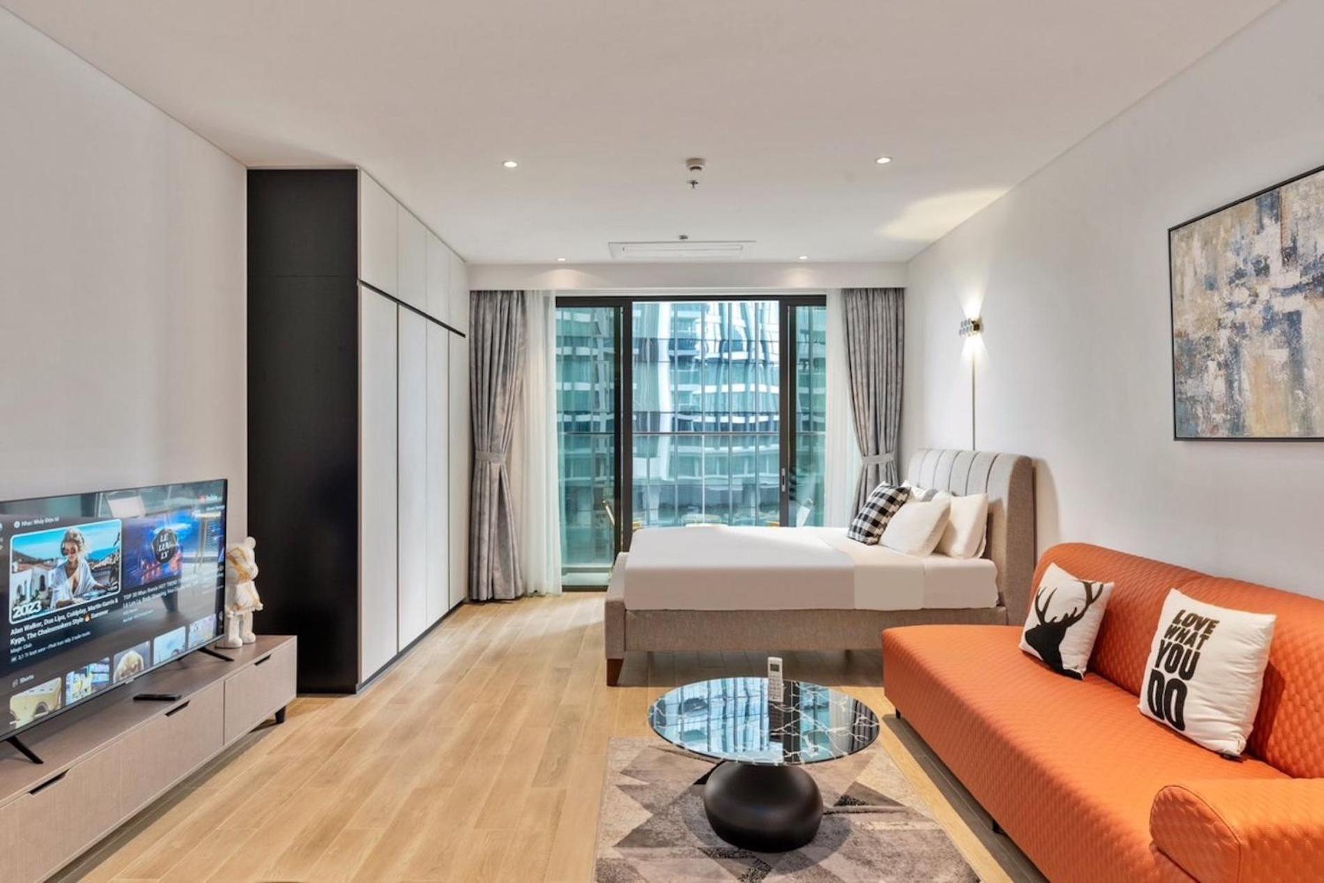The Metropole -Complex "Opera, Crest, Galleria " -Free Pool-Gym-Sauna Room-Yoga Room Ciudad Ho Chi Minh  Exterior foto