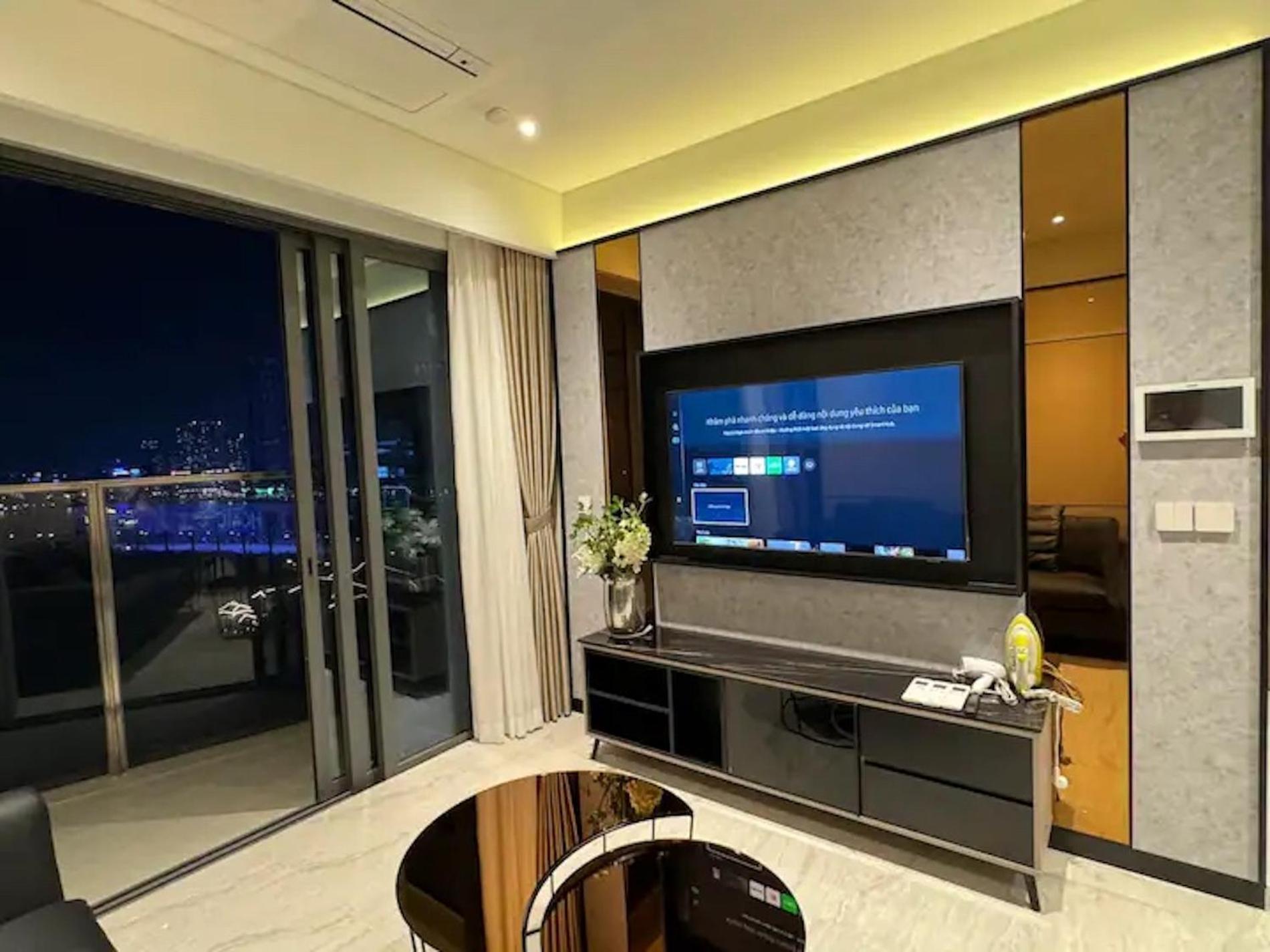 The Metropole -Complex "Opera, Crest, Galleria " -Free Pool-Gym-Sauna Room-Yoga Room Ciudad Ho Chi Minh  Exterior foto